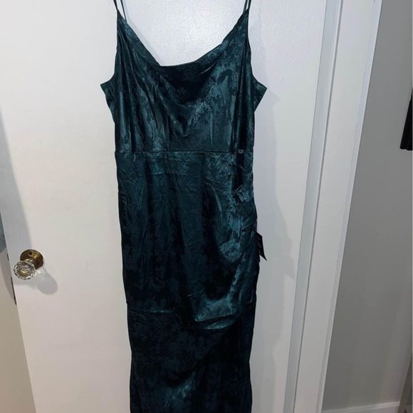 Lulu's Green Satin Midi Dress - Picture 2 of 2